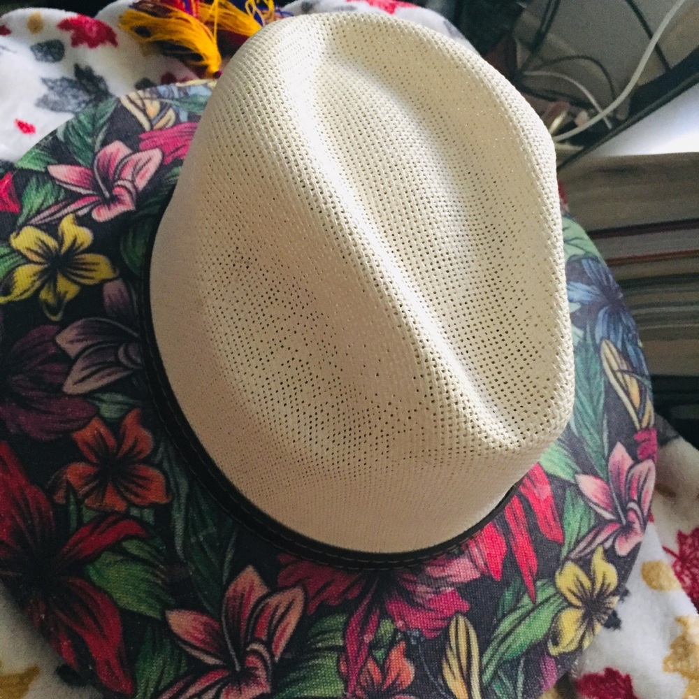 “Authentic Mexican” hand painted Panamá style hat!